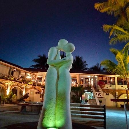 Sunbloom Beachfront Hotel And Restaurant Zambales Sinabacan 외부 사진