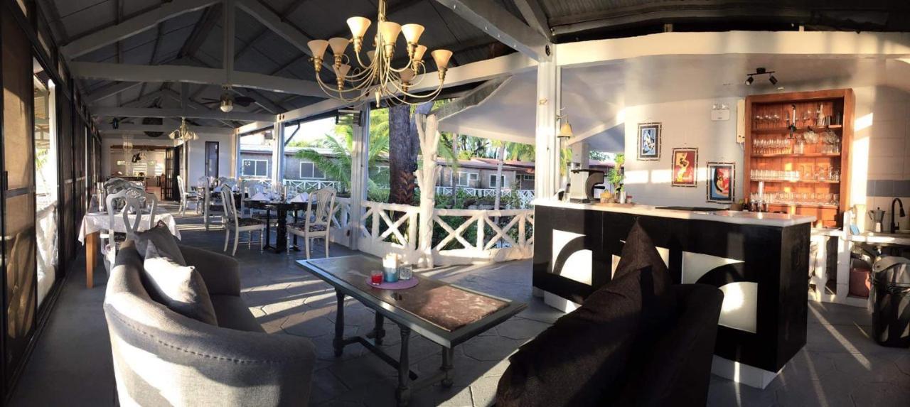 Sunbloom Beachfront Hotel And Restaurant Zambales Sinabacan 외부 사진