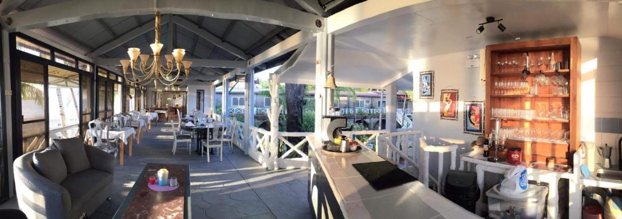 Sunbloom Beachfront Hotel And Restaurant Zambales Sinabacan 외부 사진