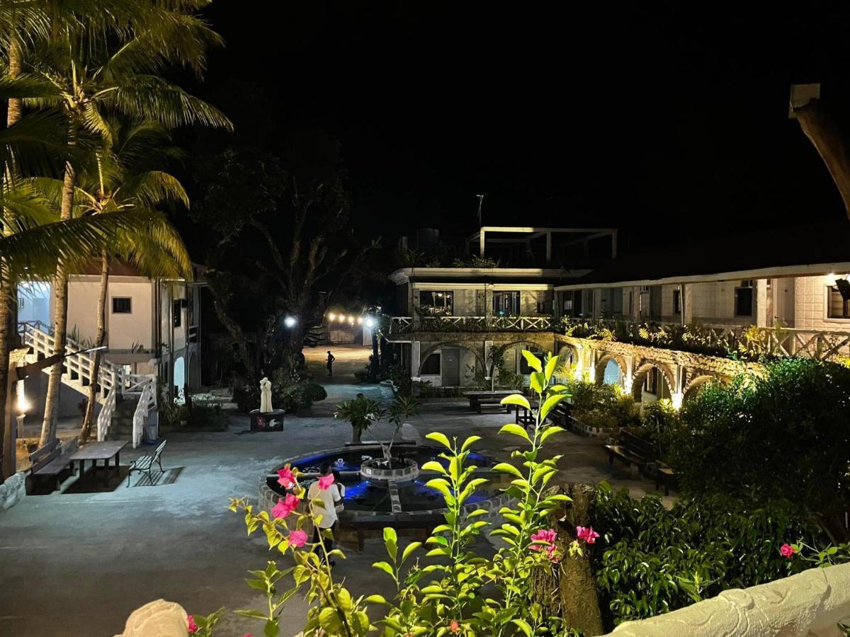 Sunbloom Beachfront Hotel And Restaurant Zambales Sinabacan 외부 사진