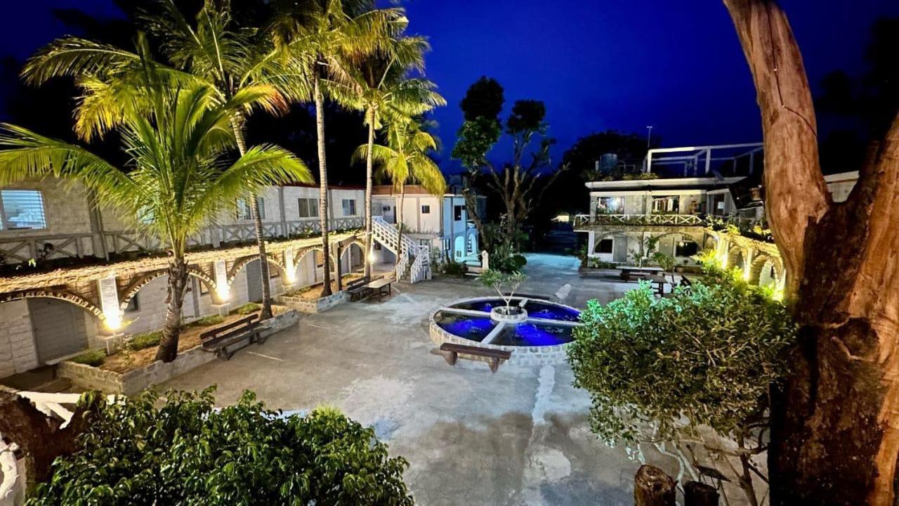 Sunbloom Beachfront Hotel And Restaurant Zambales Sinabacan 외부 사진